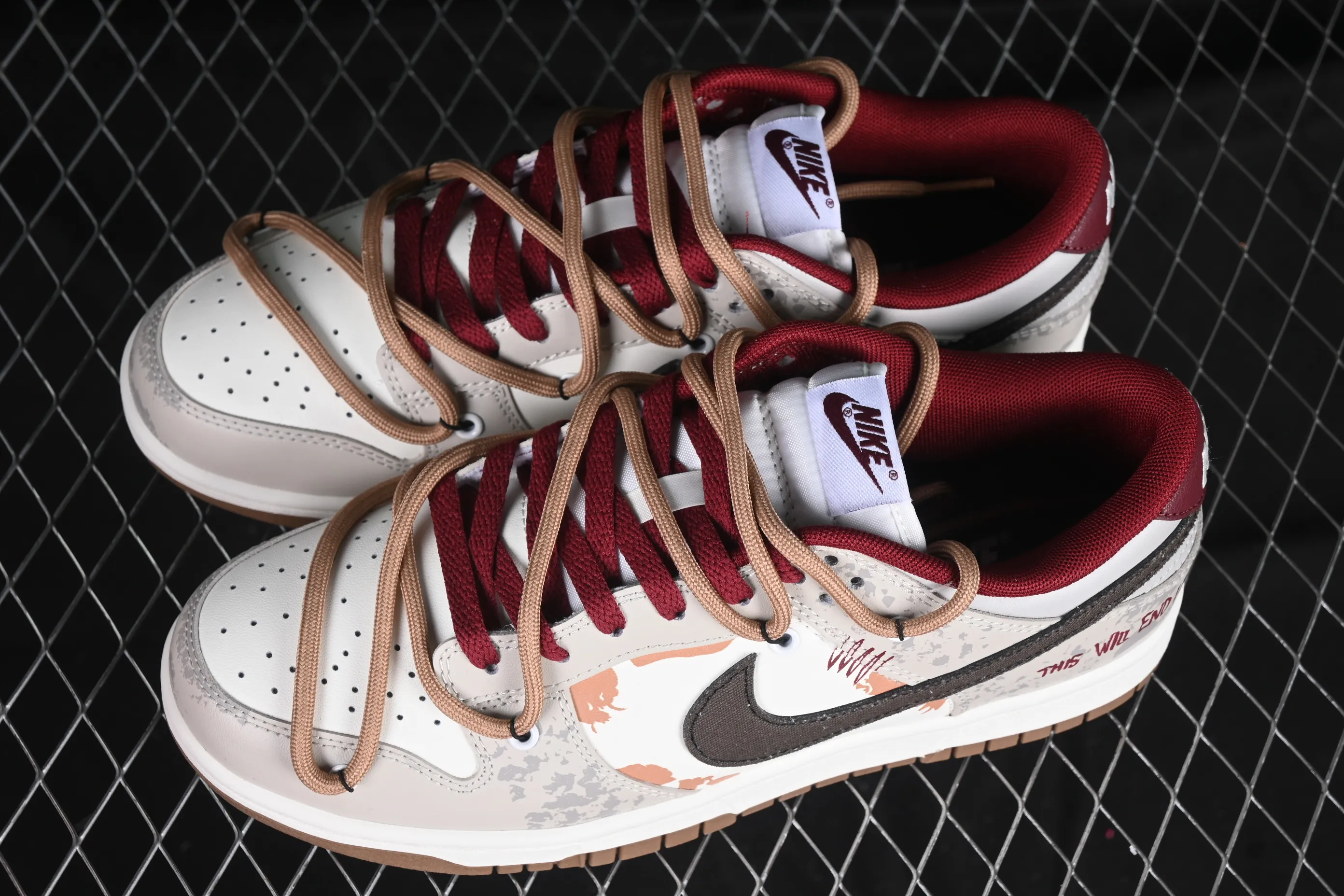 All Categories Nk SB Dunk Series Nk SB Dunk Low Low-top Sneakers Nk Dunk Low Koala Party Deserted End Retro Style Wasteland Deconstruction Old Graffiti Beige Low-top Casual Sneakers FB7160-161